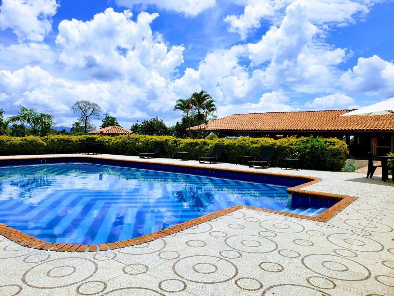 Hotel Campestre Cafe Tropical Quimbaya Buitenkant foto