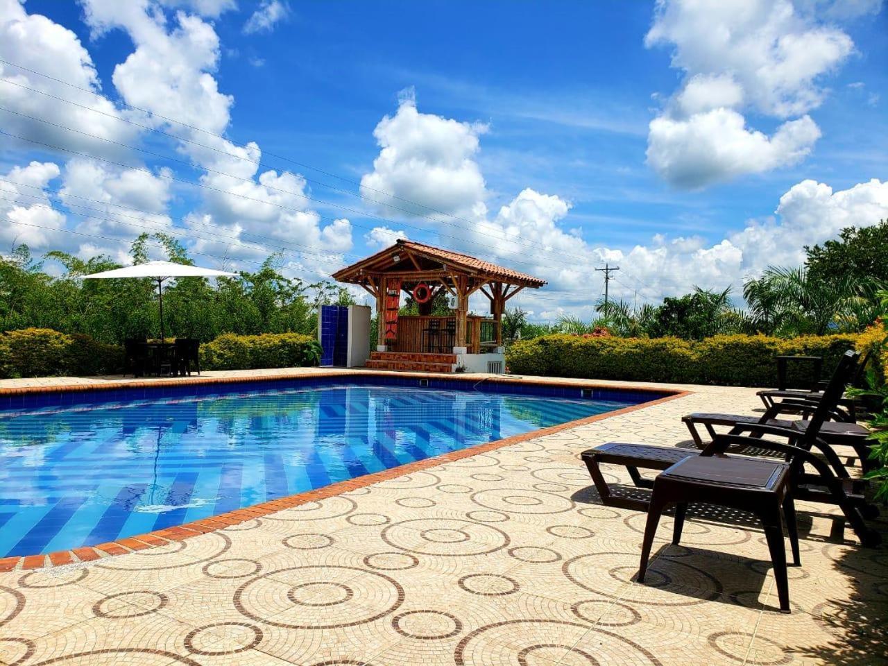 Hotel Campestre Cafe Tropical Quimbaya Buitenkant foto