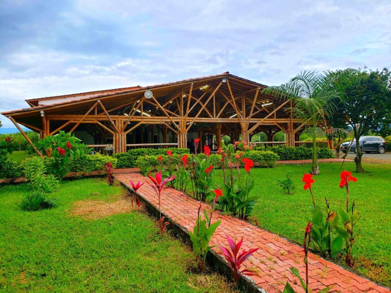 Hotel Campestre Cafe Tropical Quimbaya Buitenkant foto